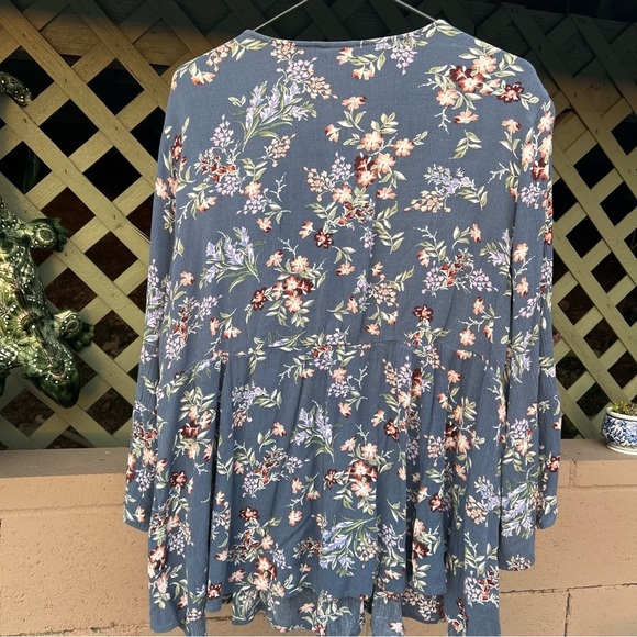 Torrid Blue and Pink Bell Sleeve Blouse with Tie Front - Picture 7 of 10